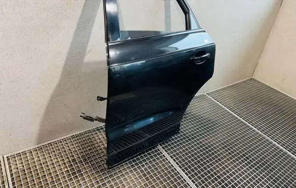 Audi Q3 8U Rear door 