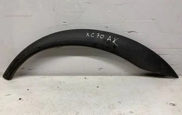 Volvo XC70 Rear arch trim 8620132