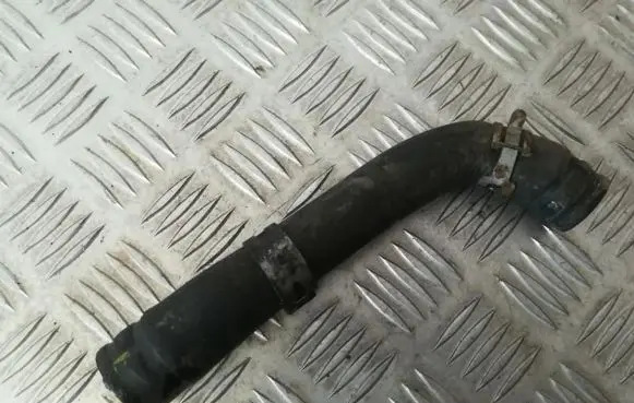 Suzuki Grand Vitara II Engine coolant pipe/hose