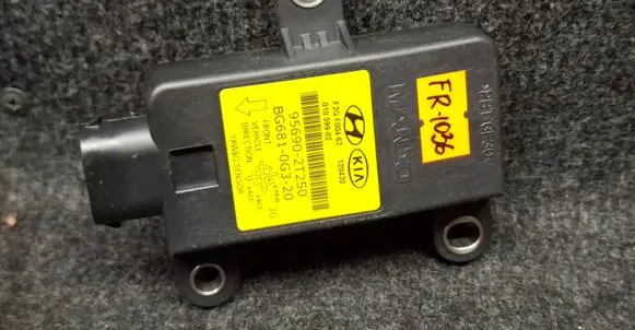 Hyundai i40 ESP acceleration yaw rate sensor 956902T250 95690-2T250