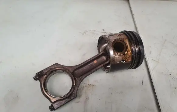 BMW 3 F30 F35 F31 Piston with connecting rod 11258580699 11248473776