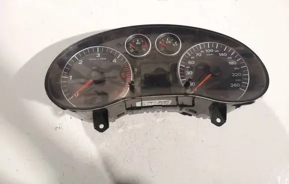 Audi A3 S3 8P Speedometer (instrument cluster) 8p0920930