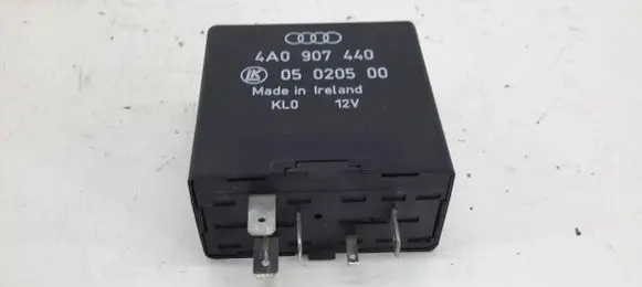 Audi A6 S6 C5 4B Window wiper interval relay 4A0907440 05020500