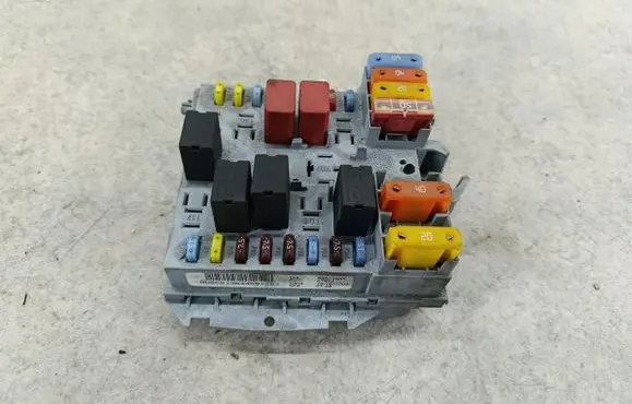 Alfa Romeo 159 Fuse box set 50513644