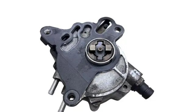 Volkswagen PASSAT B6 Vacuum pump 03G145209