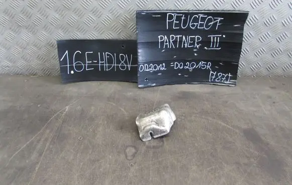 Peugeot Partner Heat shield in engine bay 9672189780