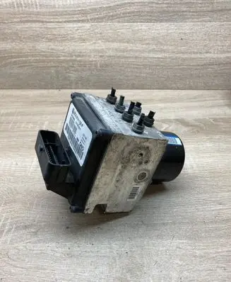 Volkswagen PASSAT B6 ABS Pump 3C0614109P