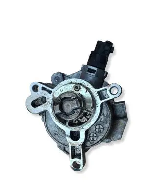 Volvo V40 Vacuum pump 31316688