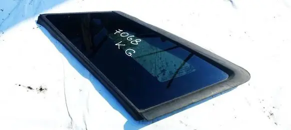 Opel Grandland X Rear side window AS3
