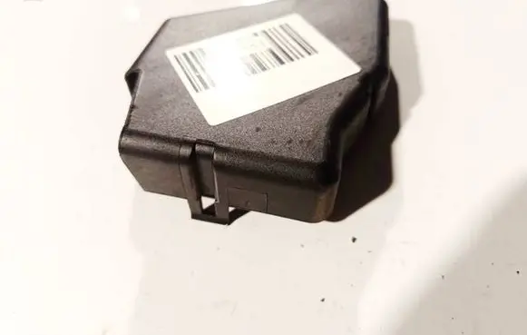Audi A6 S6 C5 4B Fuse box cover 0527062