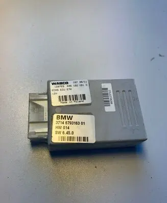 BMW X5 E70 Air suspension control unit module (rear) 6793163 4461500510