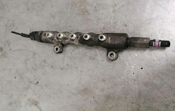 Toyota Corolla Verso AR10 Fuel main line pipe 8945871010