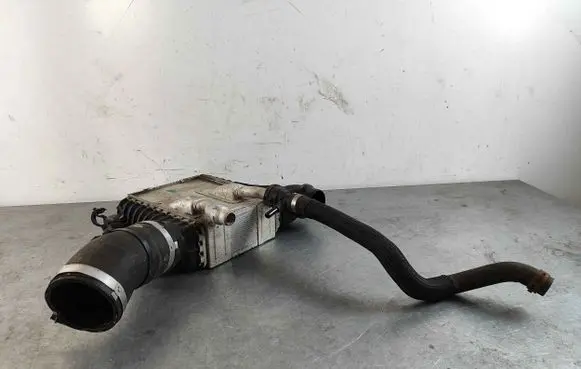 Land Rover Discovery Sport Intercooler radiator LR139043 LR072118 LR095900