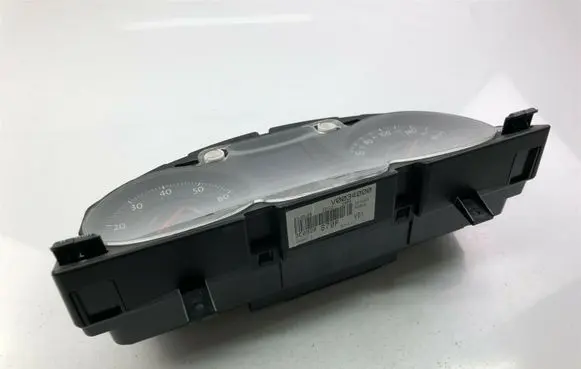 Volkswagen PASSAT B6 Speedometer (instrument cluster) 3C0920870P G1076