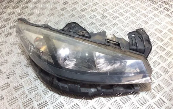 Renault Laguna III Headlight/headlamp 8200481199