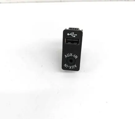 BMW 3 GT F34 AUX in-socket connector 9229246