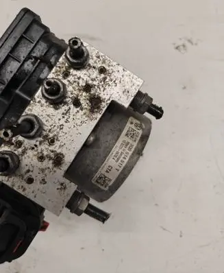 Skoda Octavia Mk3 (5E) ABS Pump 3Q0907379T