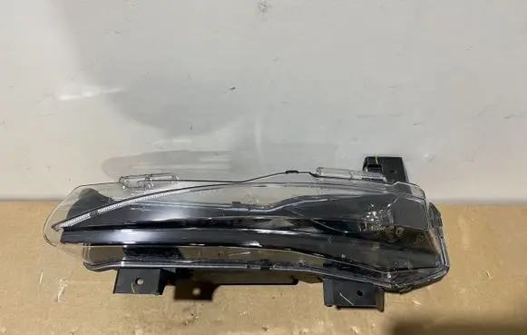 Tesla Model S Front fog light 6400000191 164924700C