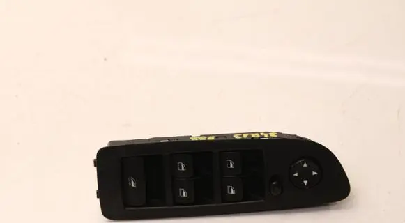 BMW 1 E82 E88 Window control relay 