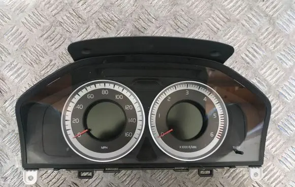 Volvo XC60 Speedometer (instrument cluster) 31327584AA