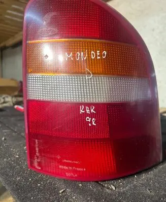 Ford Mondeo MK I Rear/tail lights 93BG13N004