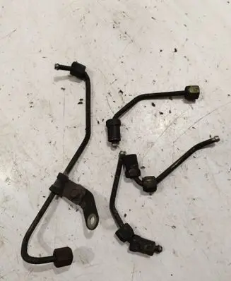 Jeep Liberty Fuel injector supply line/pipe 