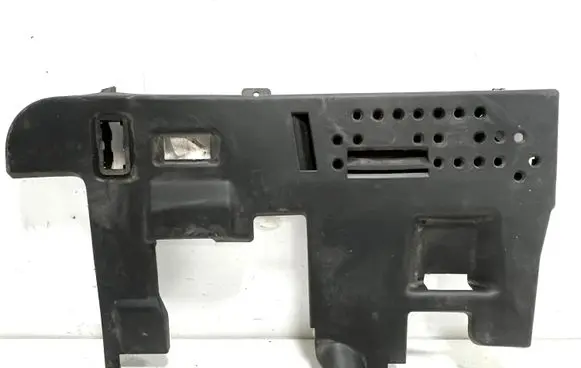 Porsche Cayenne (9PA) Dashboard lower bottom trim panel 7L5815713 90820 7L5815173