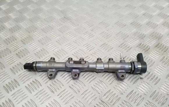 BMW 4 F36 Gran coupe Fuel main line pipe 8514154