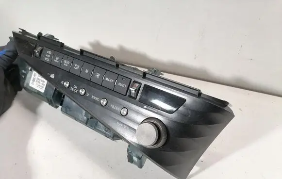 Lexus ES 250 - 300 - 330 Climate control unit 5590033J90 2370504320