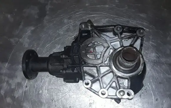 Hyundai Santa Fe Gearbox transfer box case CMT75 070303326