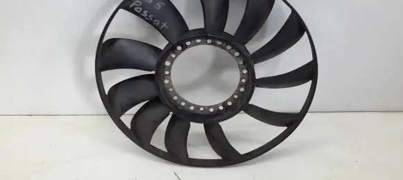 Volkswagen PASSAT B5.5 Fan impeller 058121301B