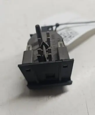 Audi A6 S6 C4 4A Wing mirror switch 4A0959565