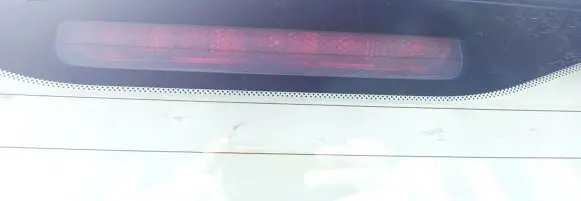 Third/center stoplight