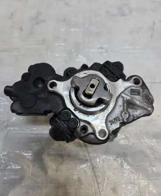 Ford Focus Fuel injection high pressure pump 9687959180