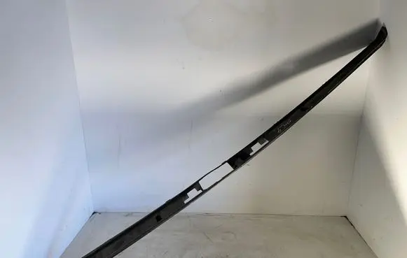 Iveco Daily 6th gen Loading door trim (molding) 5801819993