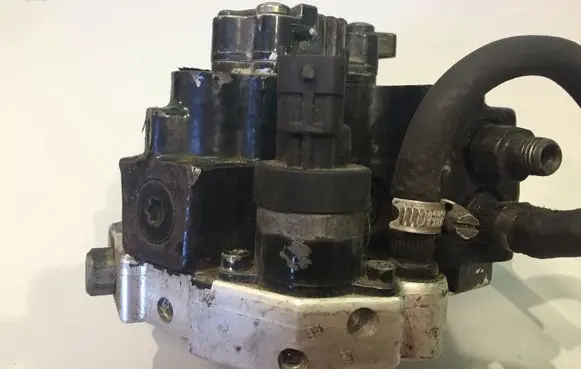 Volvo XC70 Fuel injection high pressure pump 0445010043 076224 8689590