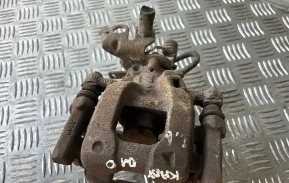 Volkswagen Caddy Rear brake caliper
