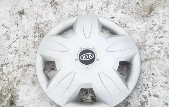KIA Carens I R15 wheel hub/cap/trim 