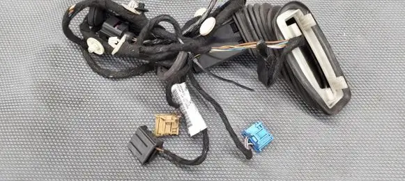Seat Ibiza IV (6J,6P) Rear door wiring loom 