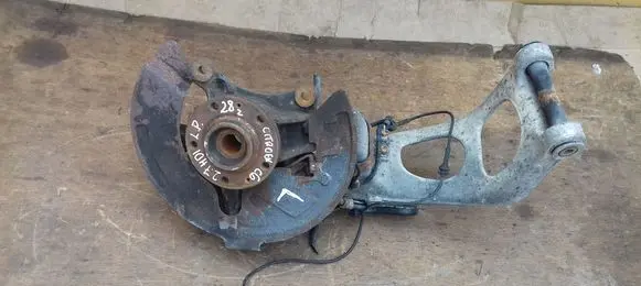 Citroen C6 Front wheel hub