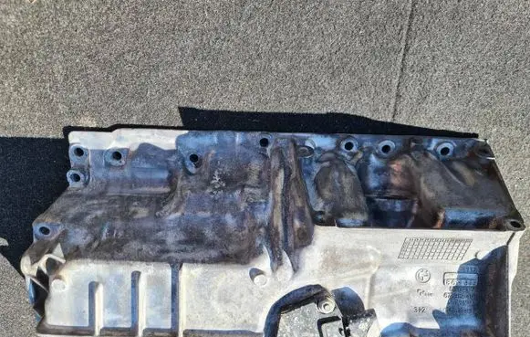 BMW 4 F36 Gran coupe Oil sump 8611695 67698410 030405