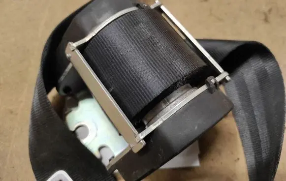 Peugeot 407 Middle seatbelt (rear) 96440737XX A509151E408 6460254