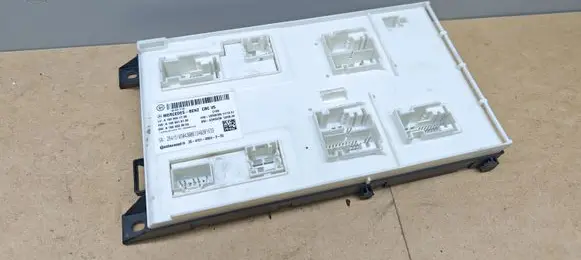 Mercedes-Benz ML W166 Comfort/convenience module A1669001708