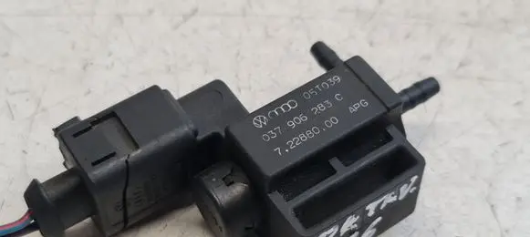 Skoda Octavia Mk2 (1Z) Turbo solenoid valve 037905283C 05T039