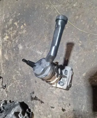 Citroen C4 I Picasso Power steering pump