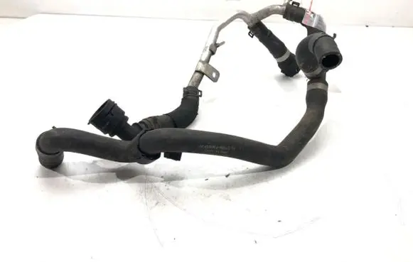 Engine coolant pipe/hose