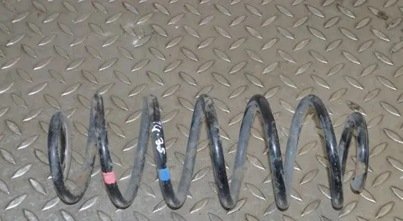Toyota Prius (XW30) Rear coil spring
