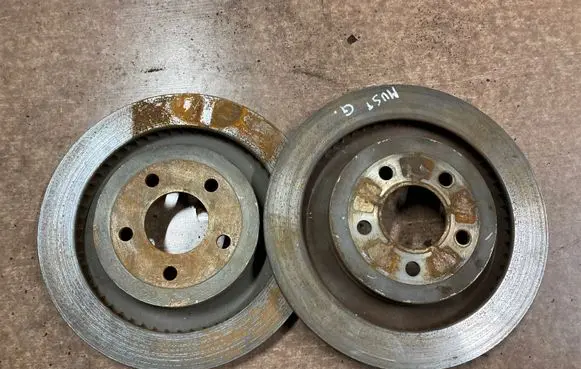 Ford Mustang VI Rear brake disc GR3Z2C026E