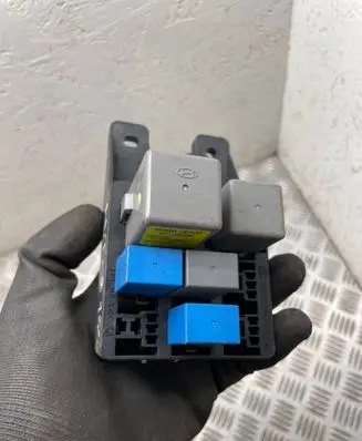 Hyundai Tucson JM Fuse box set 911012e100