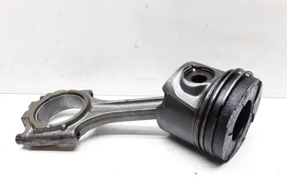 Volvo V70 Piston with connecting rod